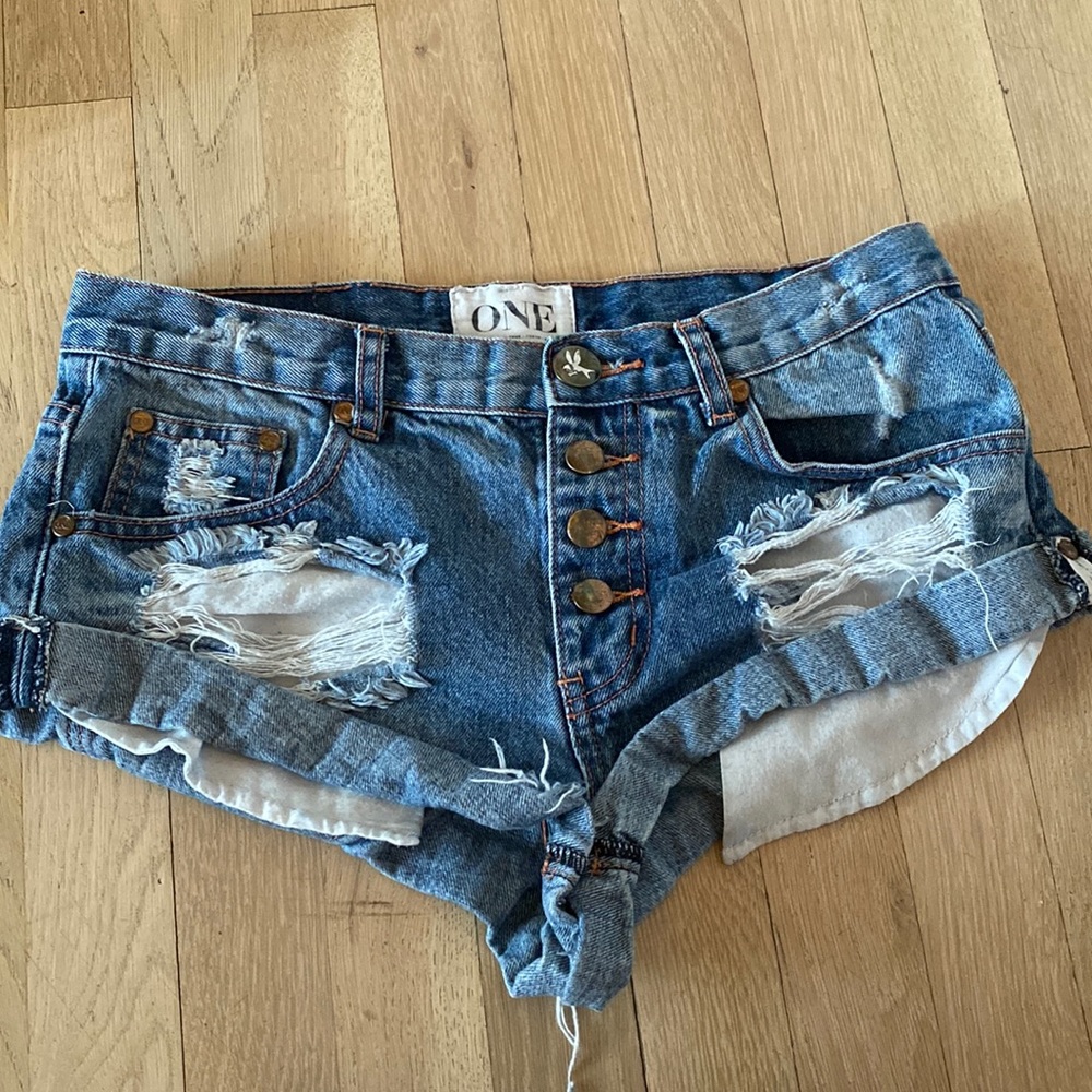 One Teaspoon Bandits Jean Shorts Size 25